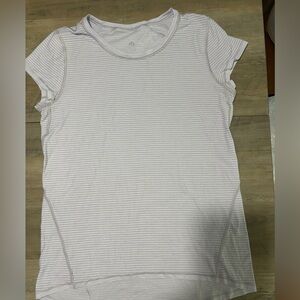 Lululemon T-shirt
